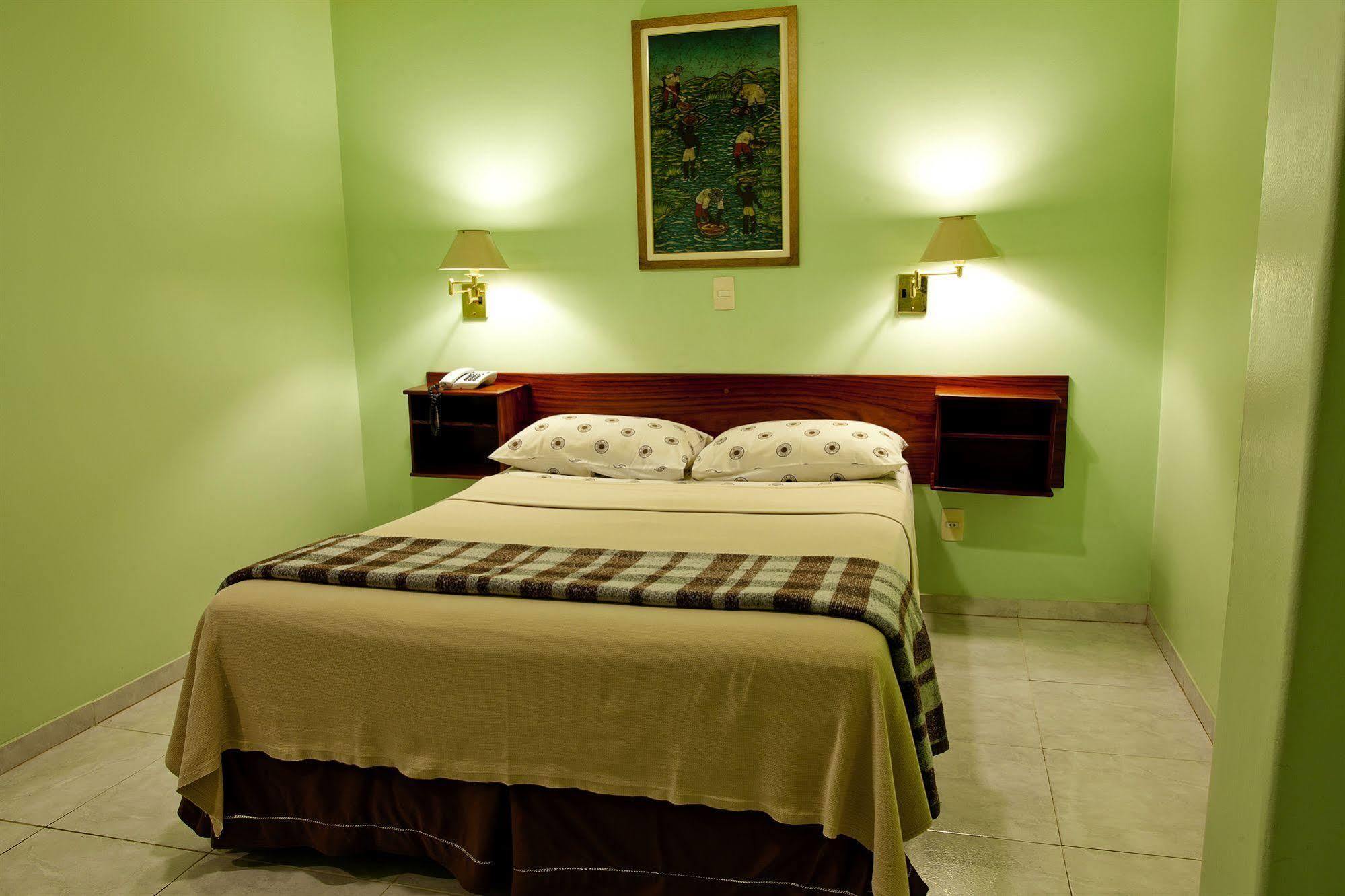 Lider Hotel Manaus Exterior photo